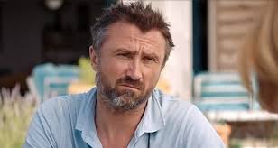 Sandrine veut garder son secret à tout prix. Demain Nous Appartient Un Nouvel Enfant Pour Chloe Delcourt Ingrid Chauvin Et Alex Alexandre Brasseur Toutelatele