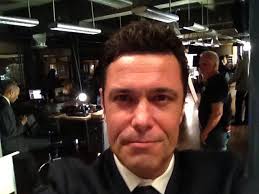 Carlos Bernard على X: "Hi guys. On set shooting an episode of ABC's Castle.  Very fun role. @CBernard_News @24spoilers @rajskub http://t.co/61IvBEThpb" 