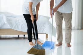 Además de enseñarte a cómo limpiar la casa con romero y atraer la prosperidad y abundancia, hay muchas otras formas de hacer limpias de energía, algunas. Consejos De Limpieza En El Hogar Para Alergicos