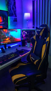 Top 3 Best Gaming Monitors In 2020 G Sync Budget And High End Computer Gaming Room Gaming Room Setup Game Room Design