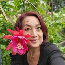 The winter cuttings are loving it outside FINALLY. .. MN