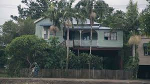 Houses and flats in flood zones are properties we often see here at ldn properties. You Raise Me Up Lismore Homes Adapted To The Flood Plain Abc News Australian Broadcasting Corporation