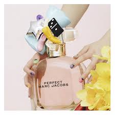 The weighted glass base is inspired by the grace and style of a classic perfume. Perfect Perfume Edp Price Online Marc Jacobs Perfumes Club