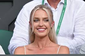 Morgan Riddle's Instagram, Twitter & Facebook