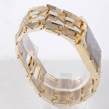 It is running with a new battery and the face and crystal are clean with no scratches! Bulova Diamond Quartz 3063 5020 18k Gold Nugget Men S Watch 777jewelry Com