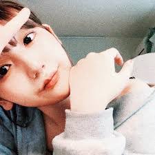 Ana Campbell's Instagram, Twitter & Facebook