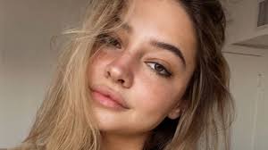 Madelyn is known for her leading and supporting roles such as chloe in boy erased and taylor watts in hbo's vice principals. Madelyn Cline Offenbart Sie Litt Fruher An Einer Essstorung Promiflash De