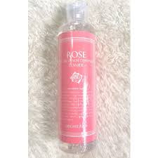 I received this in one of my subscription boxes and the rose version is absolutely the toner is clear and has a very watery consistency and it the scent is there but it is not overpowering as some products are. Secret Key Rose Floral Softening Toner Beauty Personal Care Face Face Care On Carousell