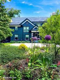 Dow Gardens Tour Spectacular Michigan Botanical Gardens Videos Photos In 2020 Garden Tours Midland Michigan Michigan Travel