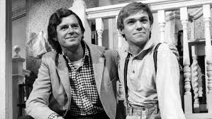 Ernie lively and elaine lively have been married for 41 years. Earl Hamner Jr Dead The Waltons Creator Dies At 92 The Hollywood Reporter