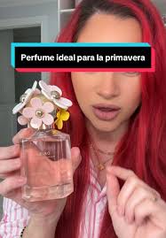 A mi me encanta este perfume de Marc Jacobs, ideal para la primavera y a  mitad de precio!  #marjacobs#marcjacobdaisy#perfum#perfume#perfumedediseñador#fashion#perfumetiktok#valentinesdaygift#seasonalge...