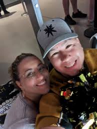 Anthony Romanowski (@AntThaKnee)