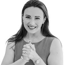 Karen Cuthbert's Instagram, Twitter & Facebook