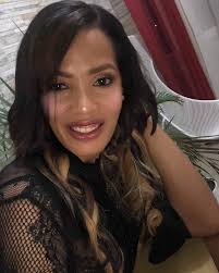 Jenny Moya Oficial (@JennyMoyaOficial) • Facebook