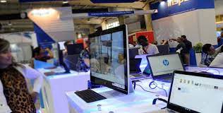 Maybe you would like to learn more about one of these? Radio Havane Cuba Le Salon De L Informatique Habana 2018 Bat Son Plein