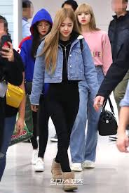 Fansite Blackpink Rose Airport Photo From Hong Kong Back To Korea Korean Outfits Korean Girl Fashion Airport Fashion Kpop