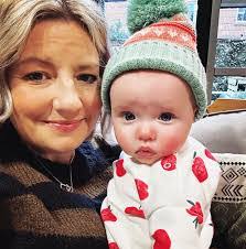 Mari Duffy's Instagram, Twitter & Facebook