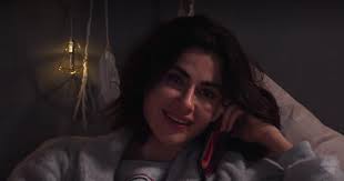 Bir Başkadır Melisa Kimdir?