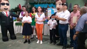 La primera dama yazmin colón de cortizo visita el colegio Abel tapiero  miranda, en san Lorenzo provincia de chiriqui.