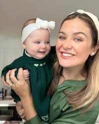 Life lately 🤍 1. Visiting the old stomping grounds in Rose Bay, where Joe  and I met 🥹 2. Morning cuddles with the squish 3. Miss Polly Dolly needing  a groom 4.