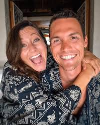 I cried myself to sleep the other night. I let the negativity that  sometimes comes with this whole social media thing get the best of me. I  usually pride myself by saying