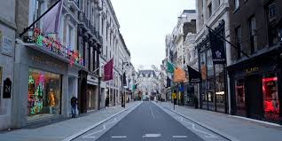 C'est via une allocution télévisée que kaïs saïed, visiblement très ému, a annoncé la mise en confinement total de son pays. Cn19dkeh4g1l3m