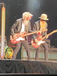 December 16, 1949, houston, texas, u.s.), bass player dusty hill (original name joe michael hill, b. Gcvwrdvetgv 2m