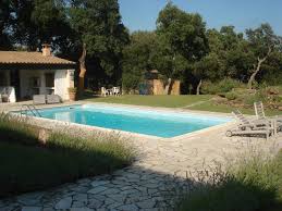 Piscine Traditionnelle Au Chlore En Piscine Naturelle La Garde Freinet