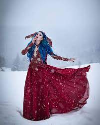 Model Bluexastridphoto Photogoldfinchgown Askasu Fairytale Winter Mountains Poland Frost Froze Burgundy Red Dark Beauty Pretty Hairstyles Red Dress