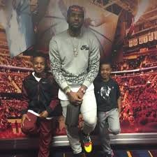 Mike malone slams 'crazy' nba policy banning coaches' families from bubble: Lebron James Kingjames Lebron James Jr Lebron James Quotes Lebron James And Wife
