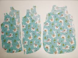 Große vielfalt an stoffen in verschiedenen designs. Puppensachen Nahen Nahanleitung Puppenschlafsack Mit Kostenlosem Schnittmuster Mamahoch2