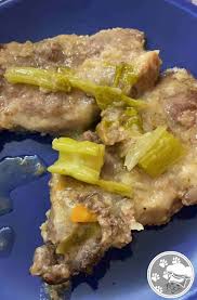 1 kg di costine di maiale (o altro) mezza cipolla bianca sale noce moscata mezzo cucchiaino chiodi di garofano 3 1 spicchio d aglio. Bistecche Di Maiale Morbidissime In Pentola A Pressione In Cucina Con Penny