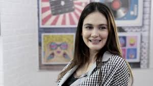 Luna maya dipercaya untuk menjadi juri indonesia's next top model (intm) 2020. Fashion Sampai Kuliner Ini 4 Gudang Duit Luna Maya
