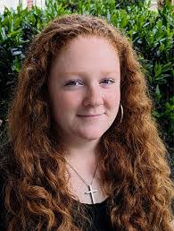 Nikki Holloway's Instagram, Twitter & Facebook