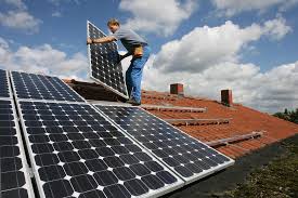 De vreg wil deze beslissing echter aanvechten bij het grondwettelijk hof, maar voorlopig blijft alles. 100 000 Eigenaars Zonnepanelen Mogen Teller Niet Meer Laten Brussel Het Belang Van Limburg Mobile