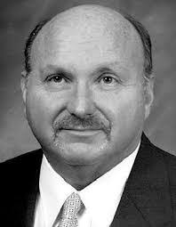 Kenneth Hutcherson's Instagram, Twitter & Facebook