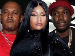 Former couple meek mill and nicki minaj have been going at it on social media. Nicki Minaj Hubby Stared Down By Meek Mill Before Shouting Match