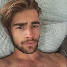 Max Schuster (@schusthug)