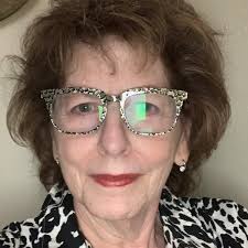 ربنا يمد ايده ويشفي يارب