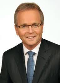 Schur Flexibles stellt sich mit KPMG und Sidley Austin neu auf