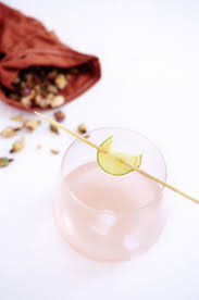 Rosen Gin Sour Einfach Schnell Und Lecker Paulsvera Gin Sour Food Food And Drink