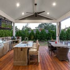 Thinking about building an outdoor kitchen at home? 75 Beautiful Outdoor Kitchen Design With A Roof Extension Houzz Pictures Ideas March 2021 Houzz