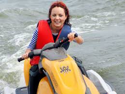 Настоящее имя — мари́на серге́евна абро́симова (по матери макси́мова); Maksim Rasplachivaetsya Za Grehi Yunosti Ekspress Gazeta