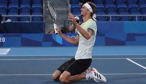 Der griechische tennisprofi hat nach dem verlorenen endspiel bei den french open mitgeteilt, dass seine großmutter kurz vor dem finale am sonntag gestorben ist. Xojuklolyflyzm