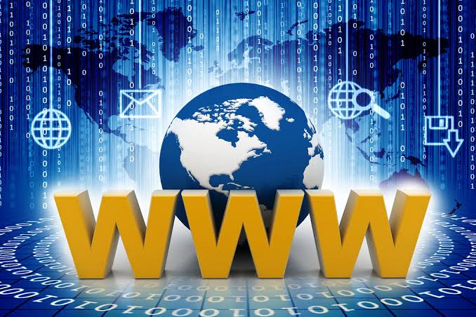 El regalo invisible: Hace 35 años nacía la Web mientras el mundo brindaba