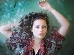 Po praxi v náboženské obci v horních počernicích začala působit jako farářka v kostele svatého mikuláše na staroměstském náměstí v. Komentar Proc Muzi Neradi Chodi Do Cirkve Proboha