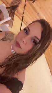 How to obtain division number and send letters to a Navy recruit during  bootcamp?