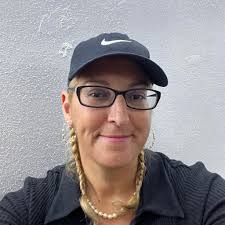 Congratulations Katrina Ware (https://www.facebook.com/lapolloloca.breezy)  you are the winner of our #FreeBallFriday contest! Please message us to  claim your Hammer Black Widow 3.0