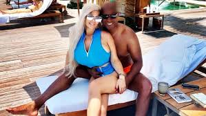All of the videos displayed on our site are hosted by websites that are not under our control. Sophia Vegas Feiert Ihren Geburtstag Im Knappen Bikini