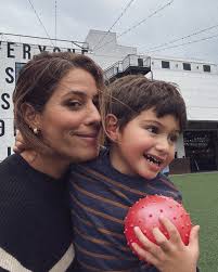 𝐒𝐇𝐄𝐈𝐋𝐀 𝐑𝐎𝐌𝐄𝐑𝐎 (@sheilaromeromusic) · Instagram 照片和视频